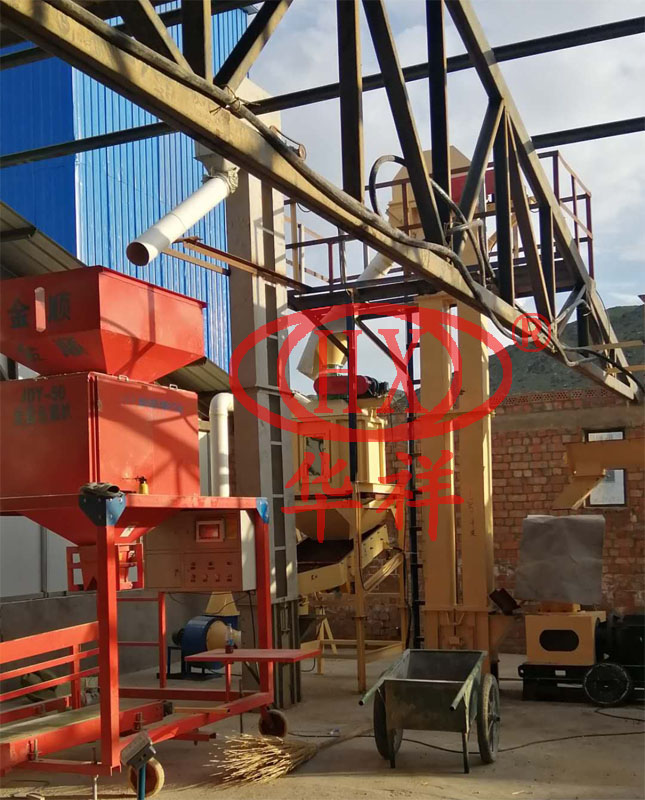 1697358630626499.jpg 巴彥淖爾XKJ420飼料機(jī)組.jpg