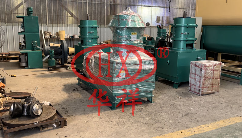 藥渣有機肥造粒機.jpg 藥渣有機肥造粒機.jpg