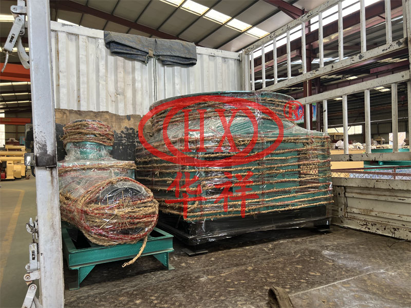 小型圓顆粒肥料生產(chǎn)設(shè)備.jpg 小型圓顆粒肥料生產(chǎn)設(shè)備.jpg